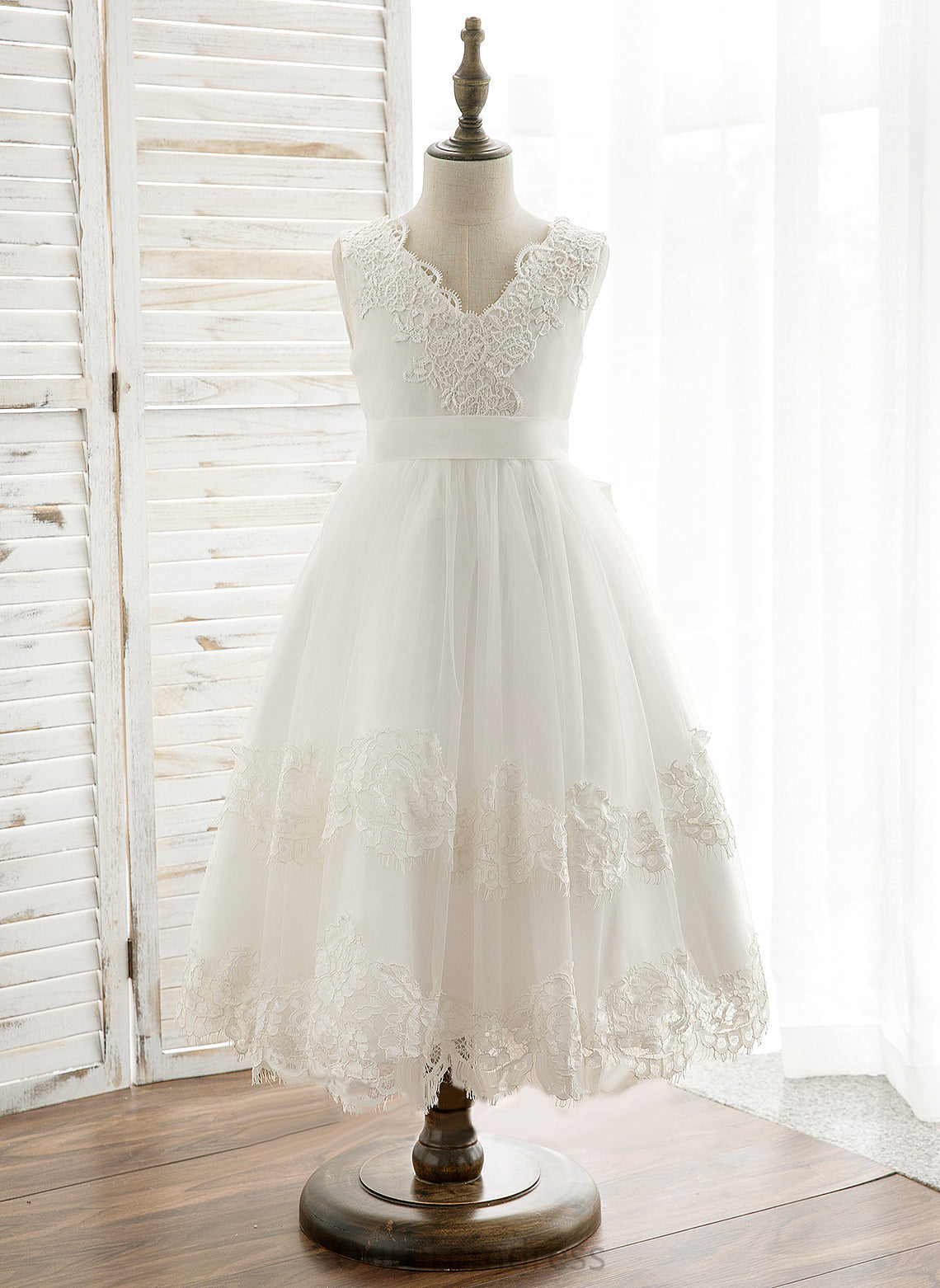 V-neck Bow(s)/V Regina Back Dress - Flower Girl Dresses Tea-length Girl With Sleeveless Tulle/Lace A-Line Flower