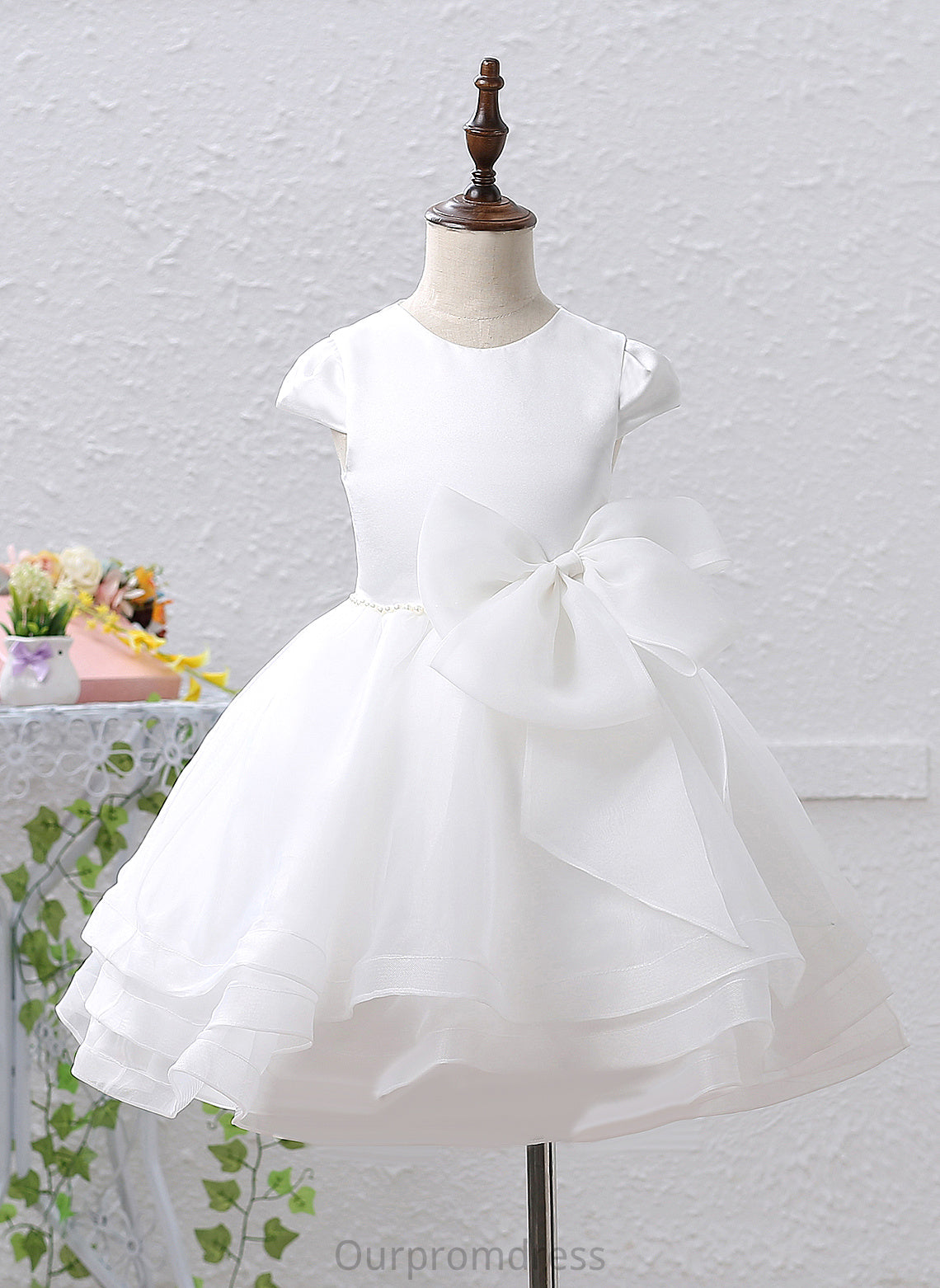 Knee-length Dress Organza/Satin Flower Neck A-Line/Princess Flower Girl Dresses - Beading/Bow(s) Scoop With Girl Kendra Sleeveless