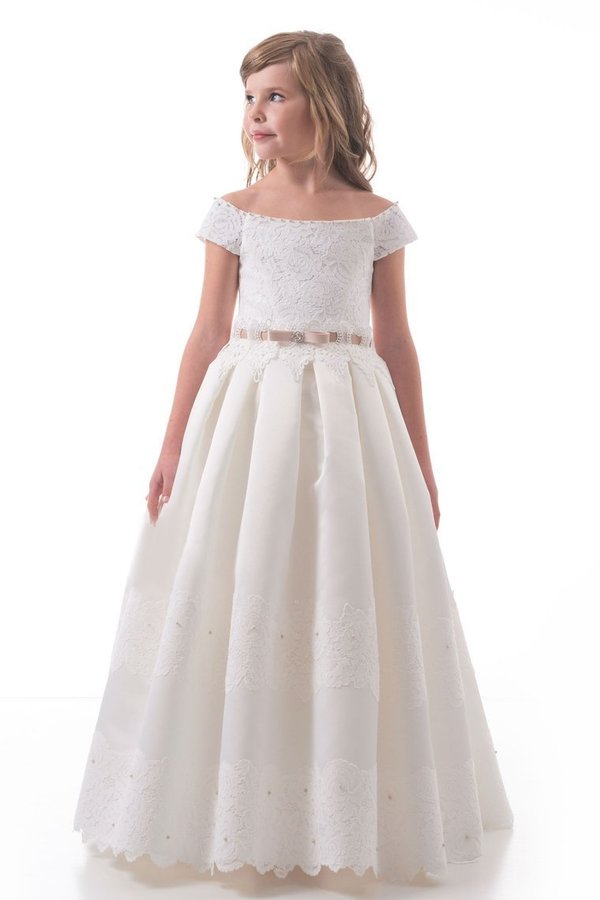 2024 A Line Off The Shoulder Flower Girl Dresses Satin With Applique P519JNZM