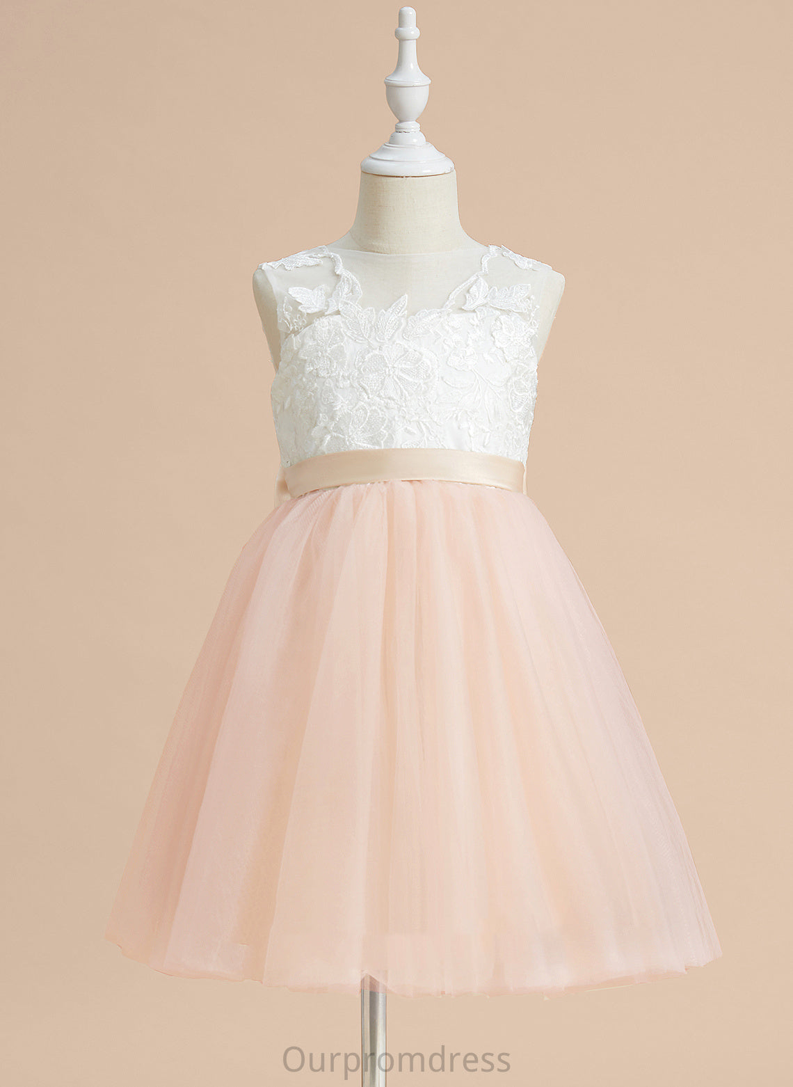 With Girl Tulle/Lace Flower Girl Dresses A-Line Scoop Sleeveless Neck Knee-length Bow(s) Dress Aliyah Flower -