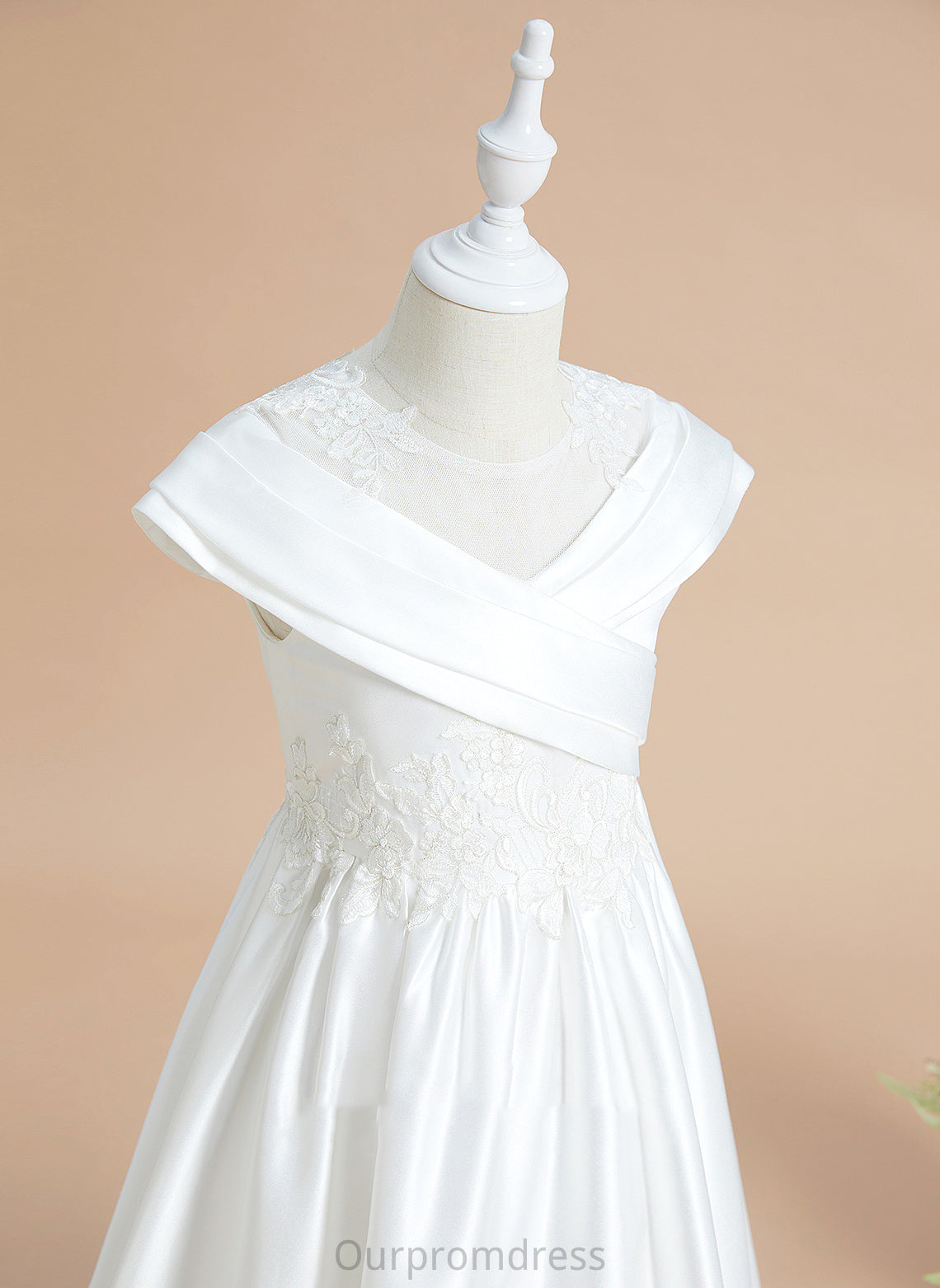 Satin/Lace Girl Dress Sleeveless - Flower Eleanor Sweep Ball-Gown/Princess Neck Train Scoop Flower Girl Dresses