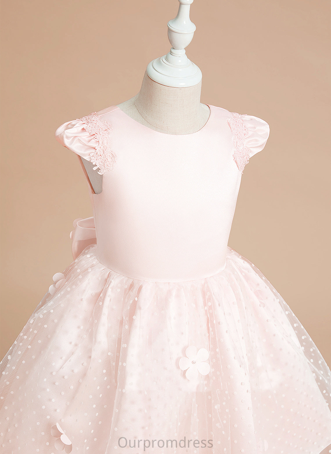 Thalia Bow(s) Neck Sleeveless Flower Girl Dresses Scoop Dress - Ball-Gown/Princess Girl With Flower Knee-length Satin/Tulle