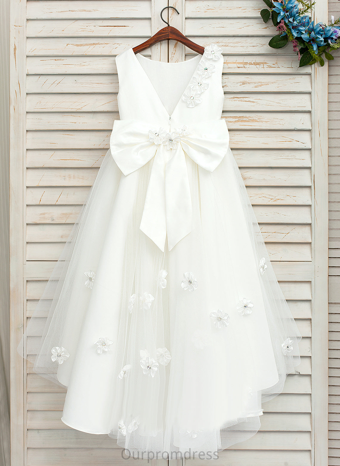 Kaley Neck - A-Line Beading/Flower(s)/Bow(s) Asymmetrical Dress Sleeveless With Satin/Tulle Flower Girl Dresses Flower Girl Scoop