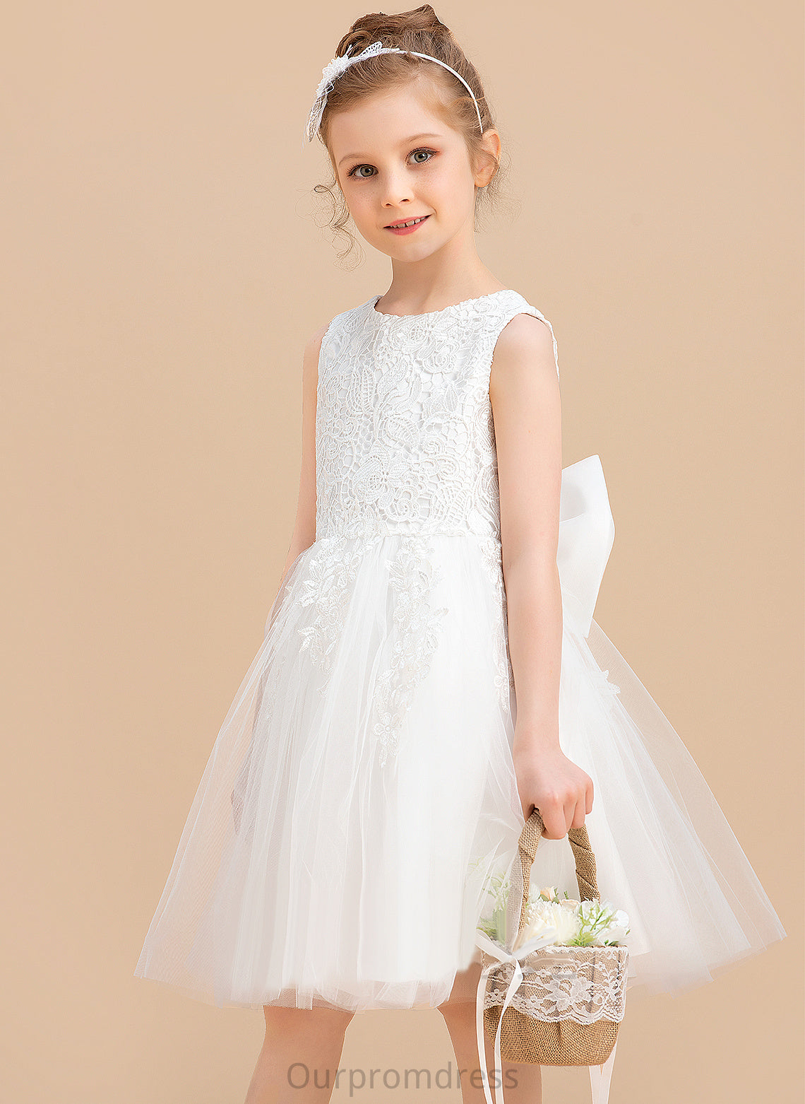 Sleeveless Neck Flower Girl Dresses Knee-length Dress Tulle/Lace A-Line With Girl Daniela - Lace/Bow(s) Flower Scoop