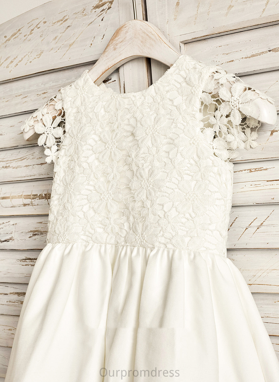 Knee-length Flower Sleeveless Lace/Bow(s) - With Flower Girl Dresses Satin A-Line April Neck Girl Dress Scoop