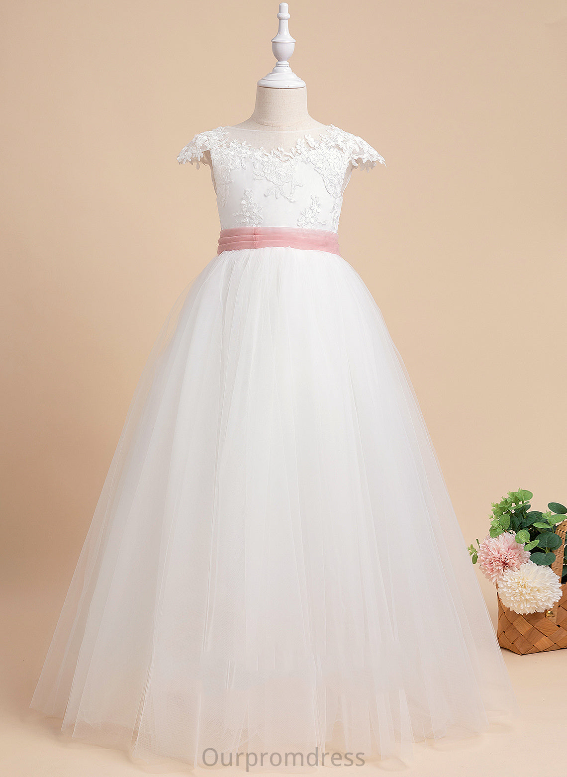 Girl Grace Lace Ball-Gown/Princess - Sleeveless Flower Neck Flower Girl Dresses Dress With Floor-length Scoop Lace/Sash