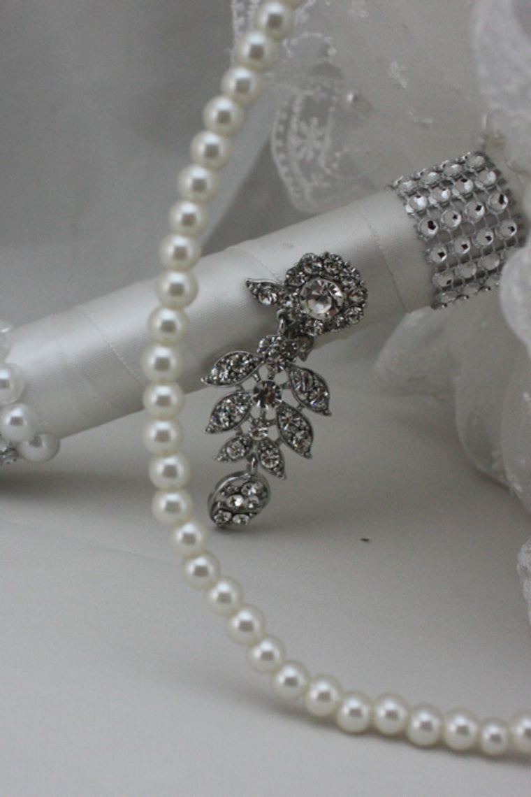 Luxury Rhinestone Pearl Wedding Bouquets Wedding Accessories Rose Flower (26*22cm)