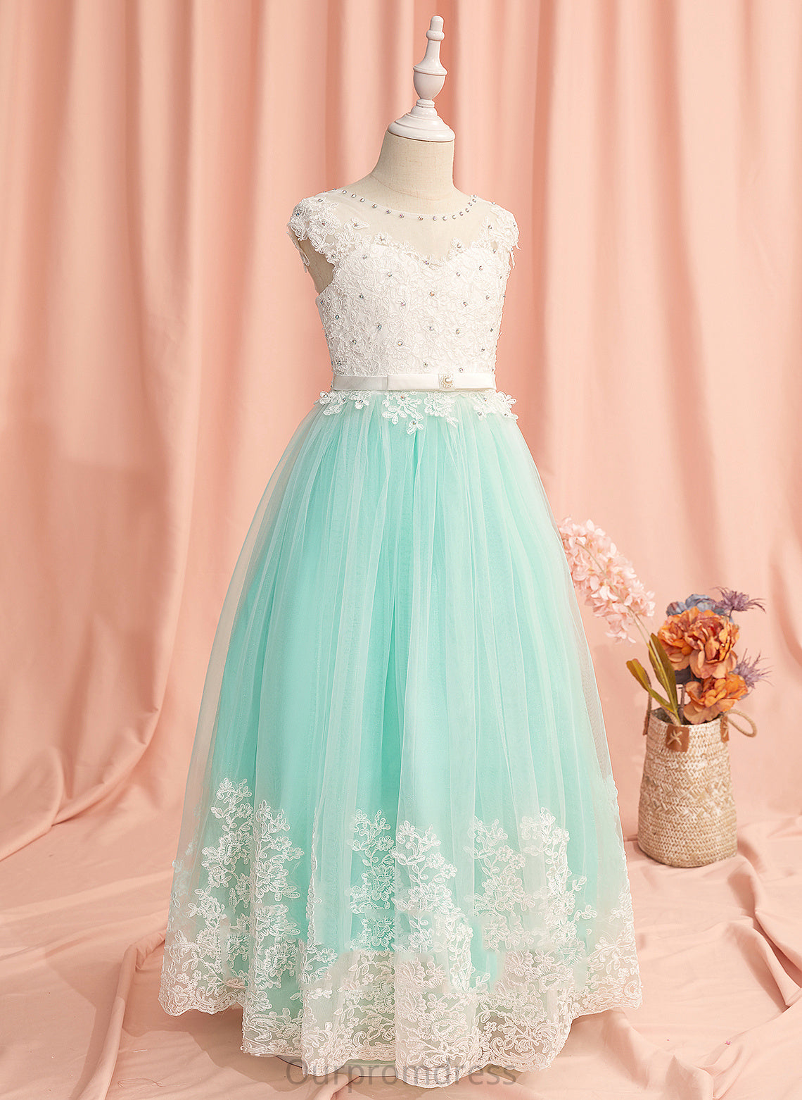 Tulle Girl Flower Girl Dresses - Lace/Beading/Bow(s)/V Back Neck Ball-Gown/Princess Sleeveless Flower Scoop Taniyah Floor-length With Dress