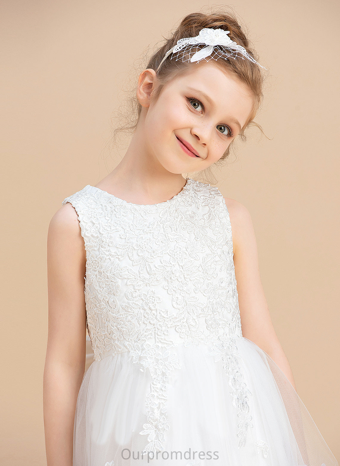 Flower Girl Dresses - Sleeveless Bow(s) Dress Satin/Tulle Flower Girl Scoop A-Line With Neck Maleah Tea-length