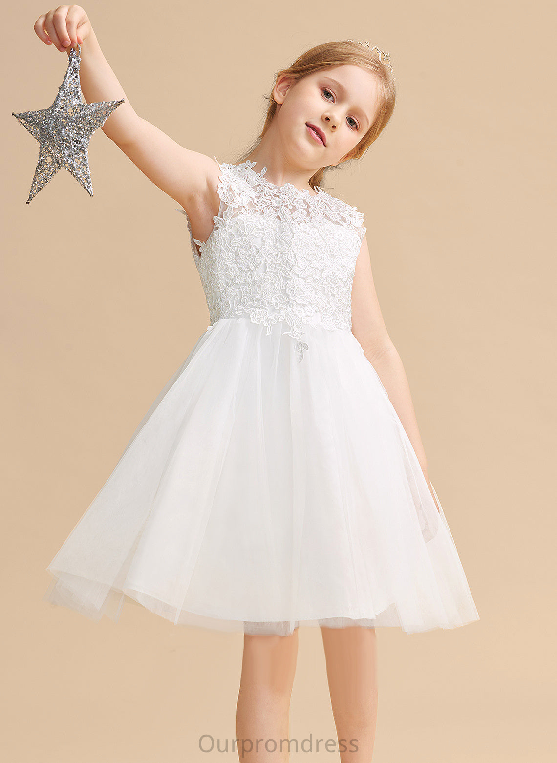 Scoop Neck Girl Sleeveless Hole Flower A-Line/Princess Satin/Tulle/Lace Flower Girl Dresses Carmen Knee-length Back With Dress -