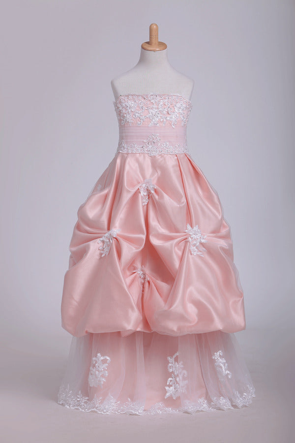 2024 A Line Flower Girl Dresses Strapless With Applique Tulle Floor PQAXBZ1R