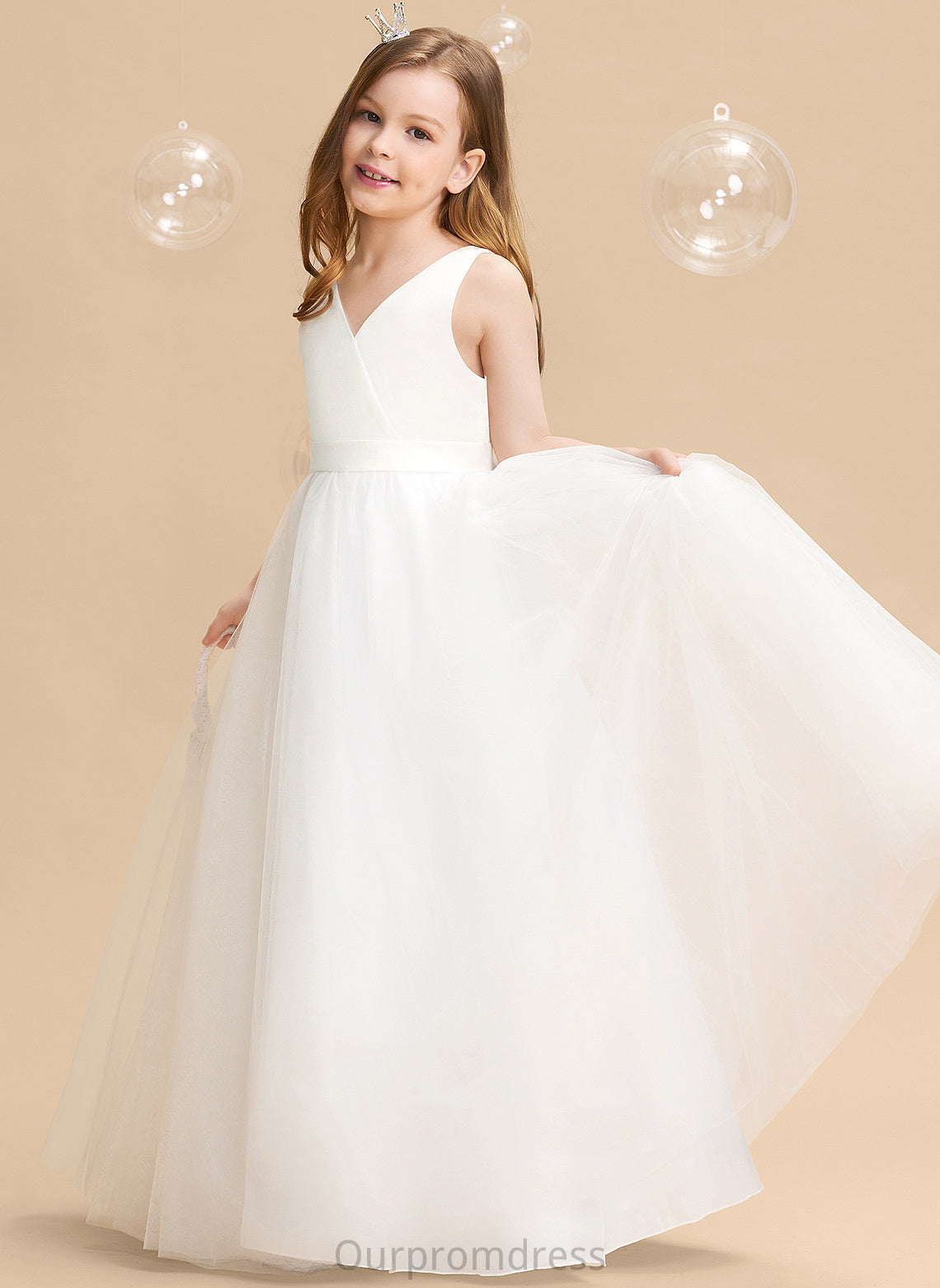 Tulle Flower Girl Dresses Sleeveless V-neck Ball-Gown/Princess Girl Flower Dress Floor-length - With Bow(s)/V Back Emilie