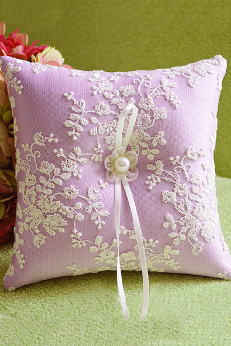 Ring Pillow In Lace With Ribbons And Pearl