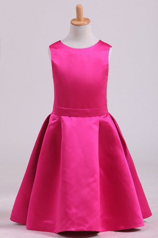 2024 Fuchsia Scoop A Line Flower Girl Dresses Satin With Ribbon Knee P3A8L3BA